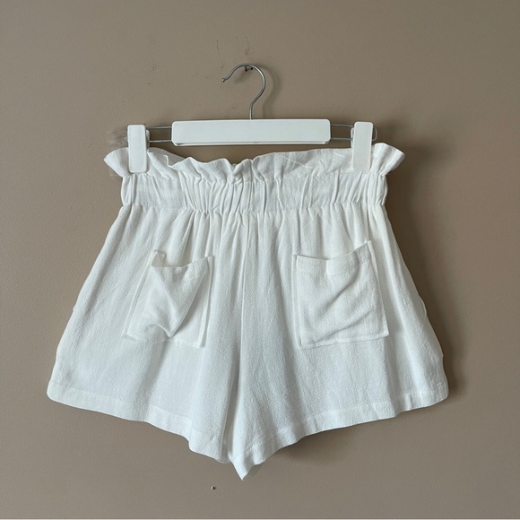 LE LIS | White Paper Bag Drawstring Shorts Sz M - Picture 4 of 8